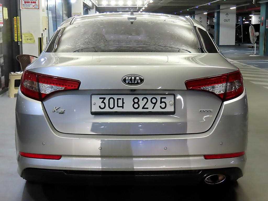 KIA K5 - Vista 7