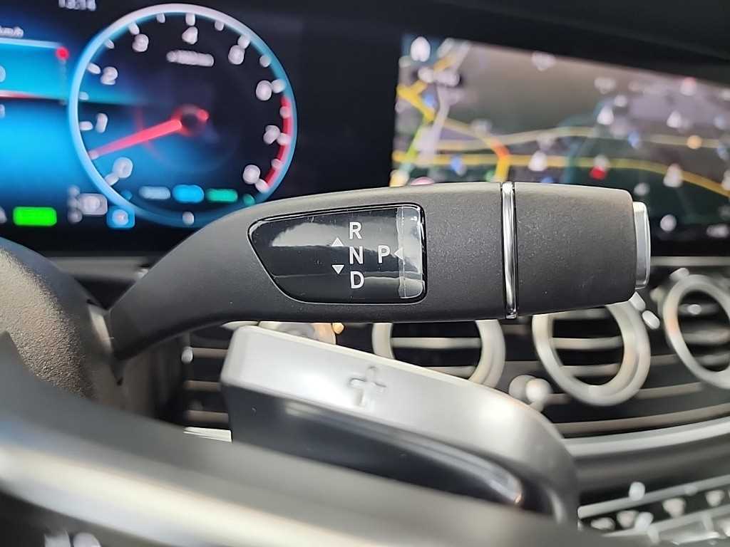 Mercedes Benz E class - Vista 11