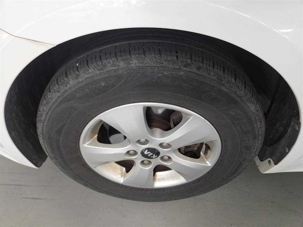 KIA K5 - Vista 7
