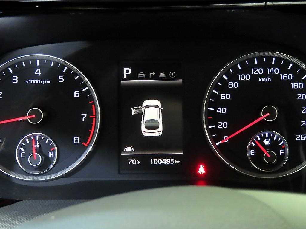 KIA K5 - Vista 11