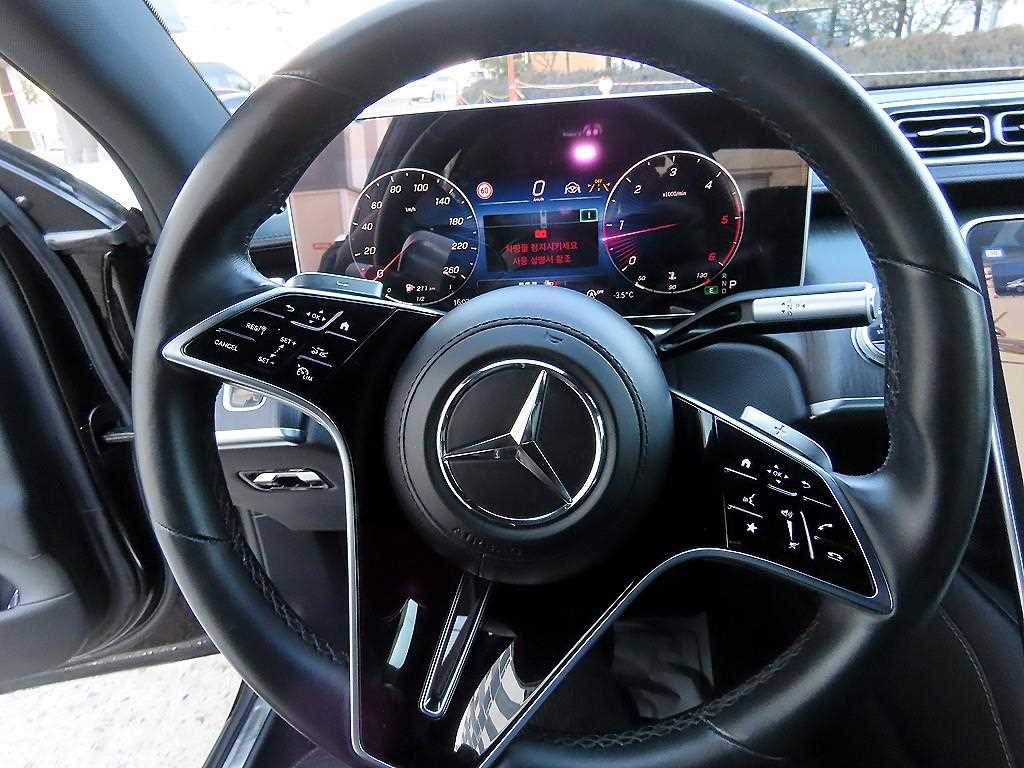 Mercedes Benz S Class - Vista 10