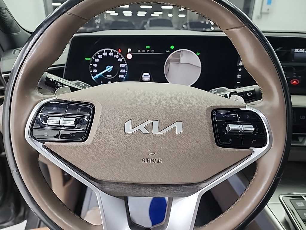 KIA K8 - Vista 11