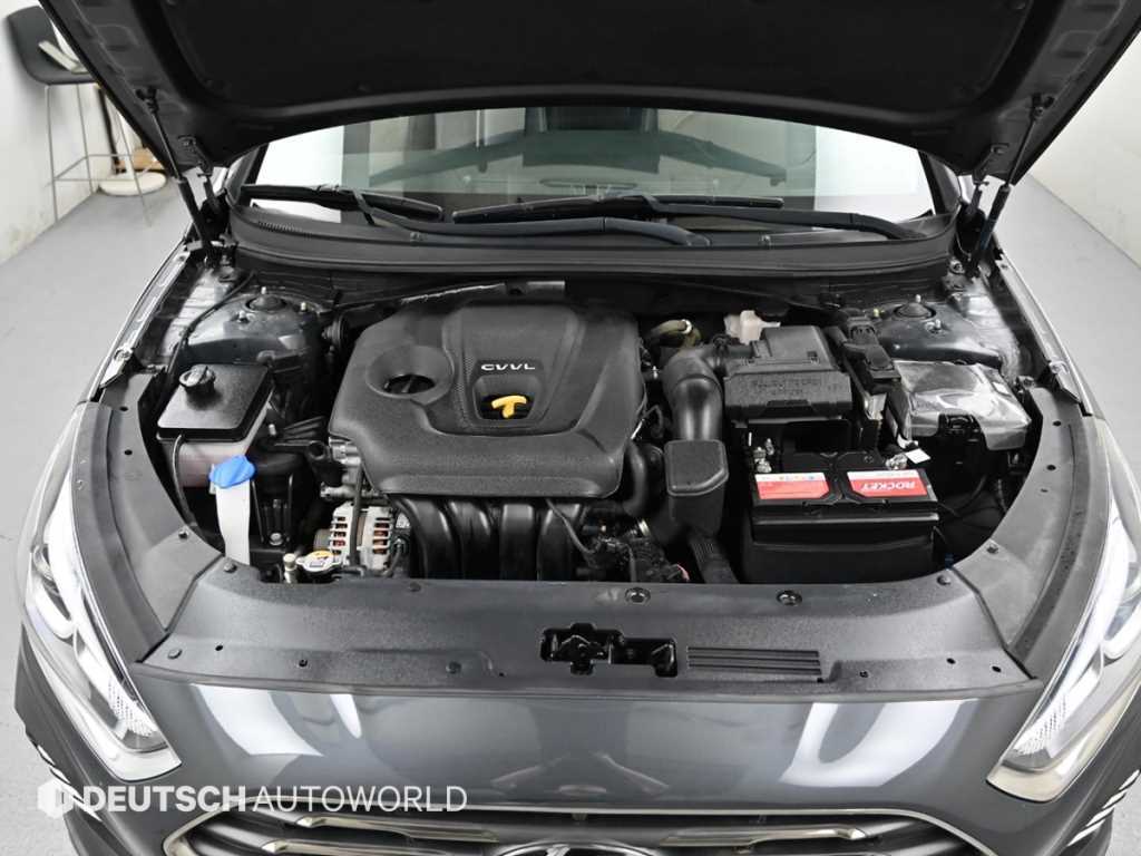 HYUNDAI Sonata - Vista 8