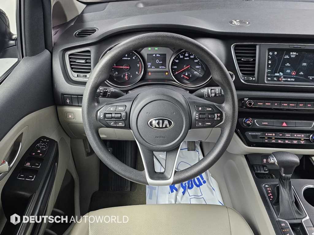 KIA Carnival 2018 Negro - Importación desde Corea - HF Imports Iquique - Foto 15