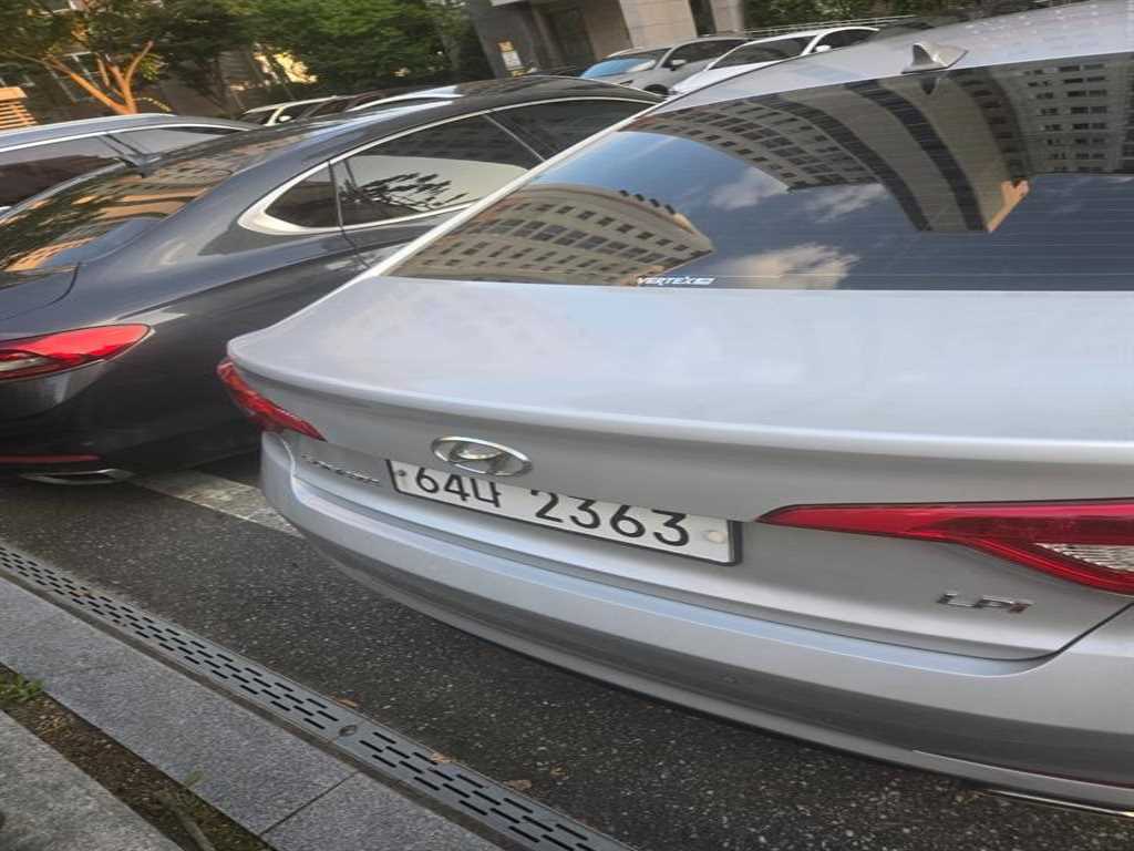HYUNDAI Sonata - Vista 2