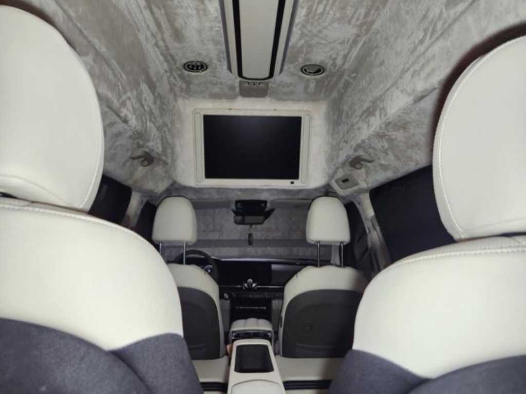 KIA Carnival - Vista 6