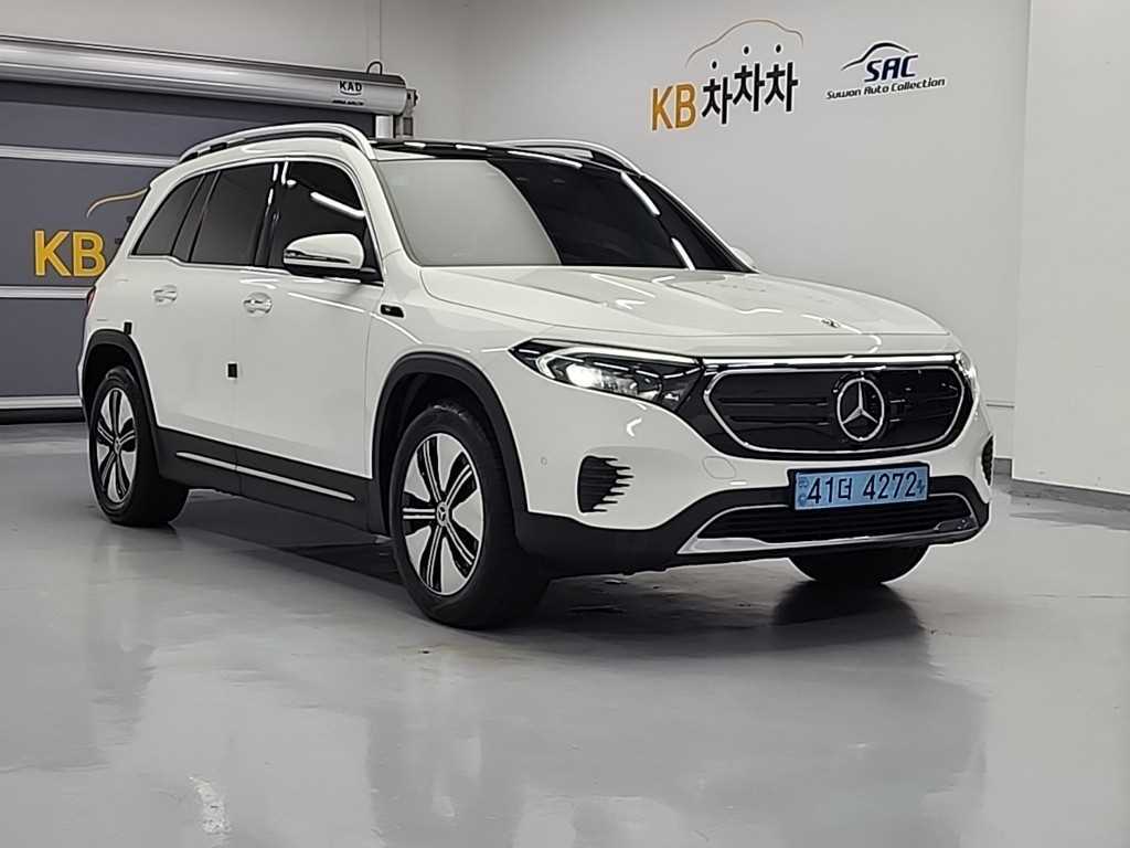 Mercedes Benz EQB - Vista 6