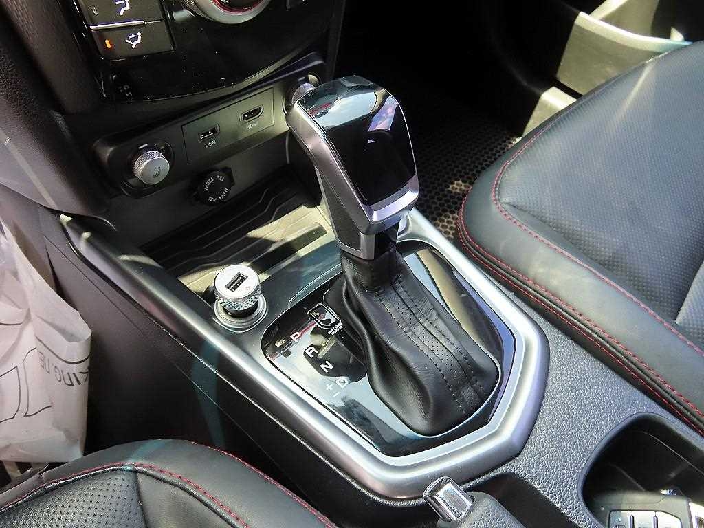 Ssangyong Tivoli - Vista 12