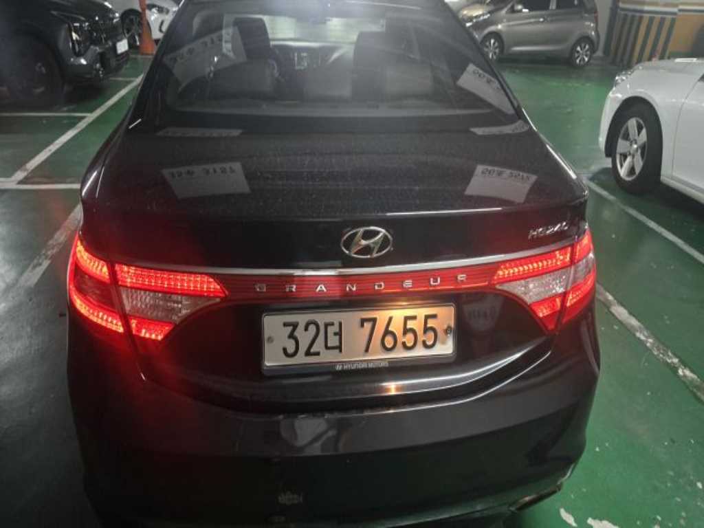 HYUNDAI Grandeur - Vista 2