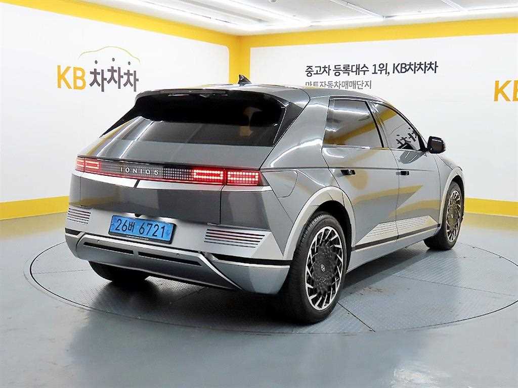 HYUNDAI Ioniq 5 - Vista 6