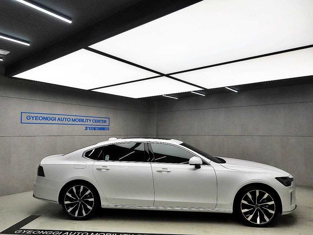 Volvo S90 - Vista 2