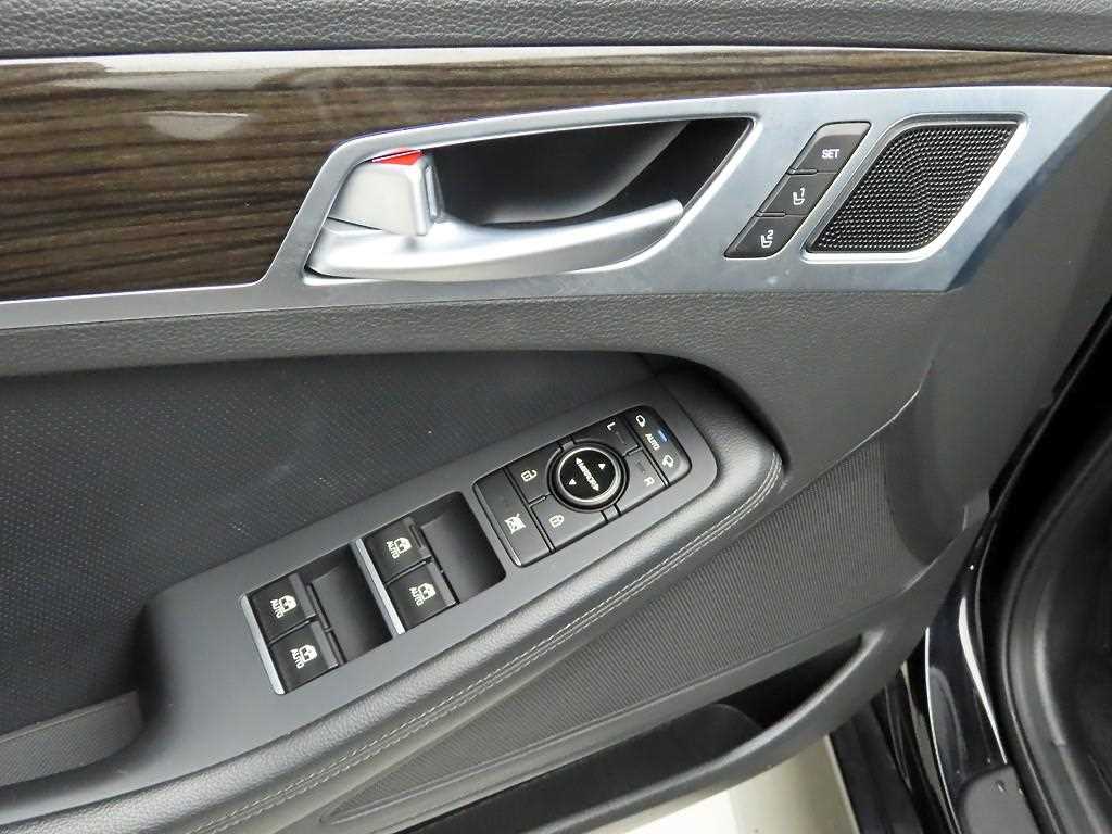 Genesis G80 2019 Negro - Importación desde Corea - HF Imports Iquique - Foto 13
