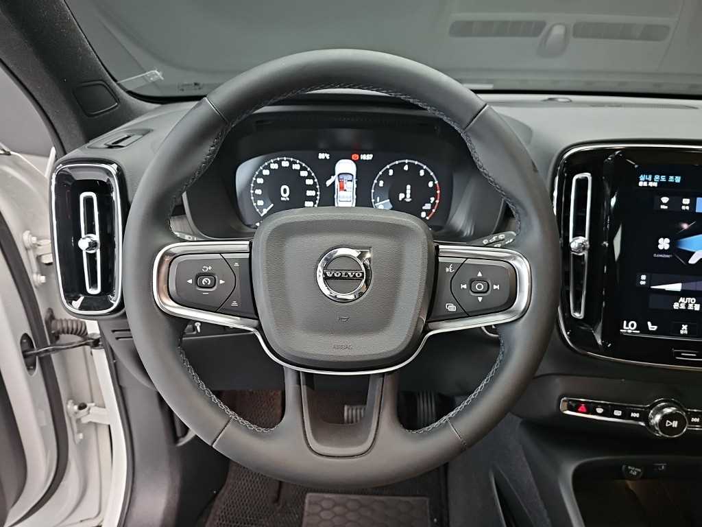 Volvo XC40 - Vista 11