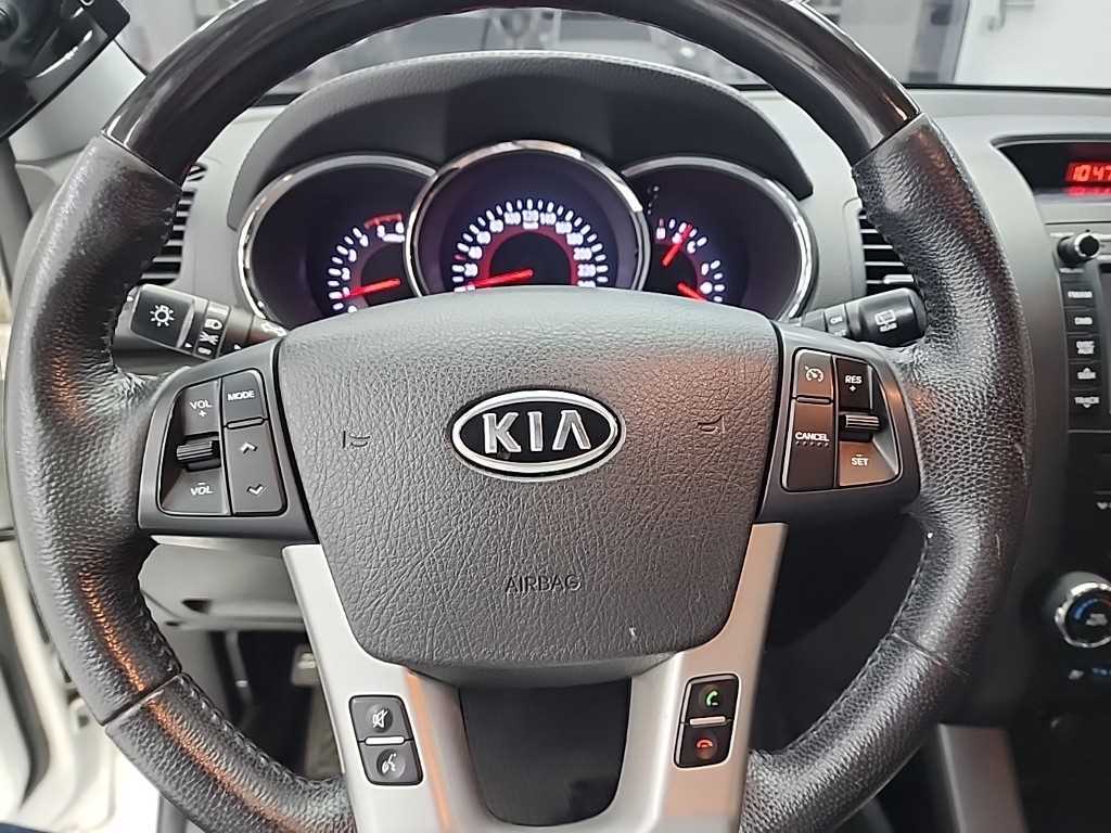 KIA Sorento - Vista 11