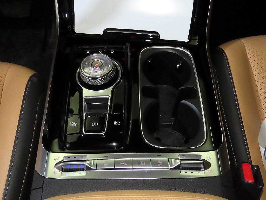 KIA Carnival 2022 the color of pearl - Importación desde Corea - HF Imports Iquique - Foto 17
