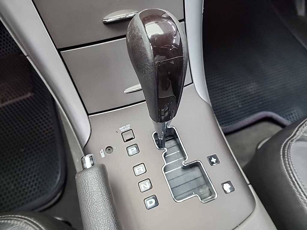 HYUNDAI Sonata - Vista 10
