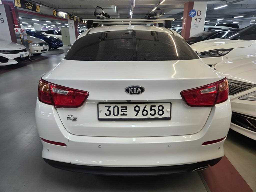 KIA K5 - Vista 6