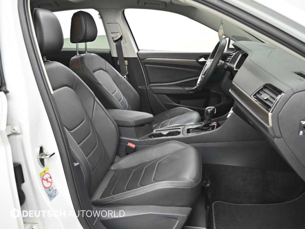 Volkswagen Jetta - Vista 10