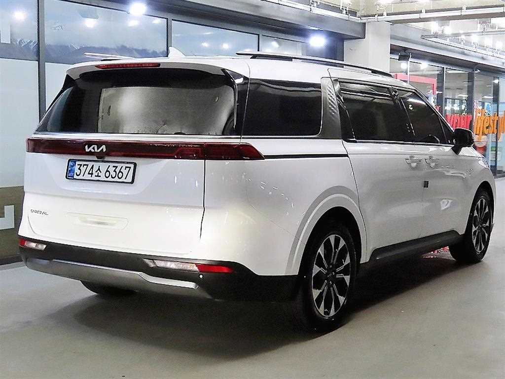 KIA Carnival - Vista 3