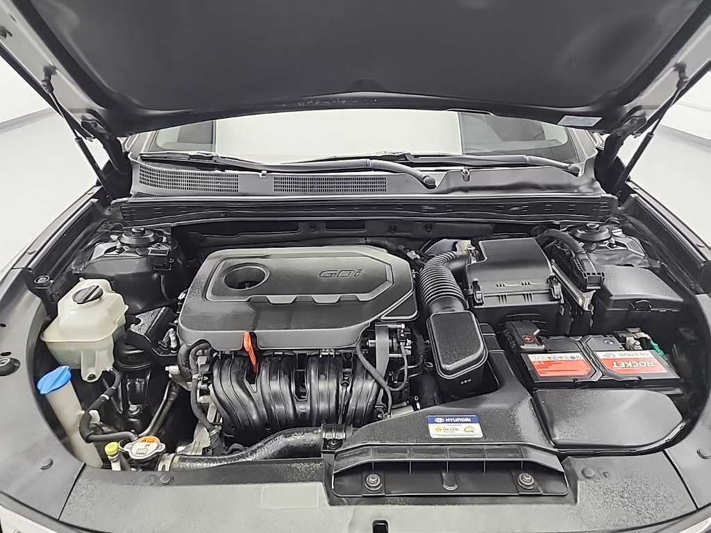 HYUNDAI Grandeur - Vista 7