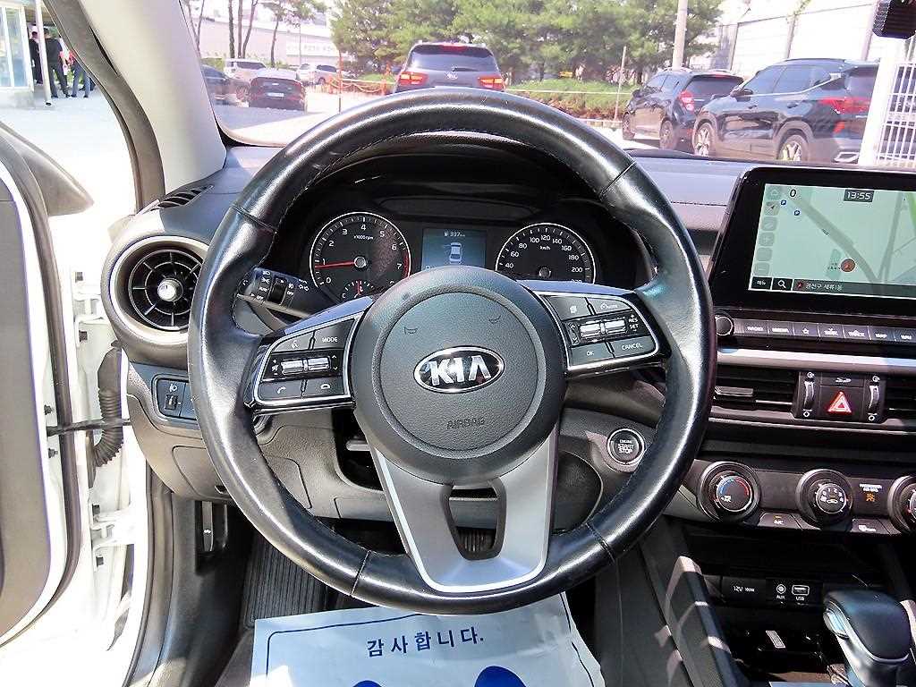 KIA K3 - Vista 10