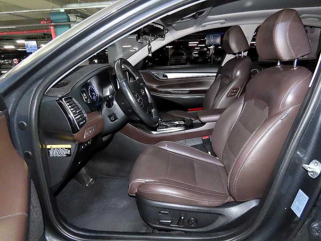 HYUNDAI Grandeur - Vista 8