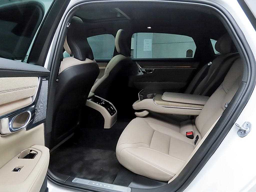 Volvo S90 - Vista 8