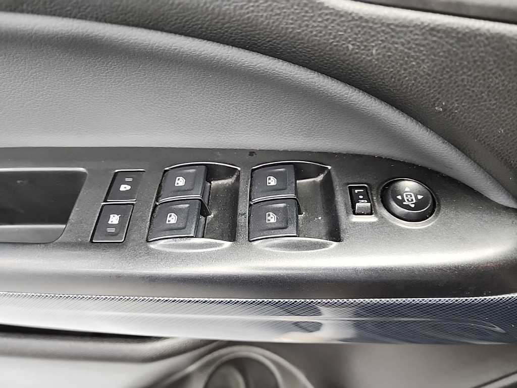 Chevrolet ?Colorado 2021 Negro - Importación desde Corea - HF Imports Iquique - Foto 17