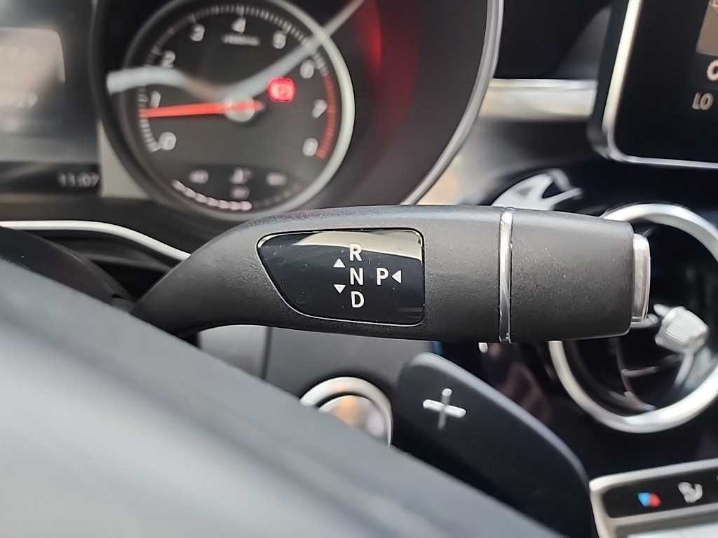 Mercedes Benz C Class - Vista 11