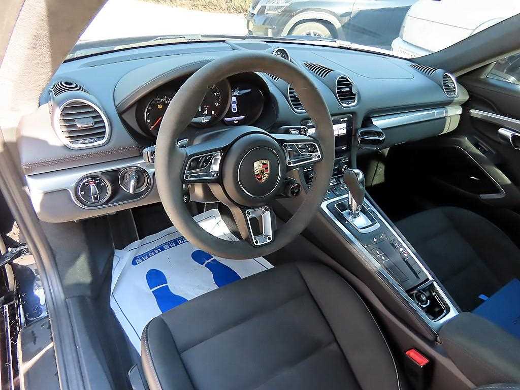Porsche 718 - Vista 8