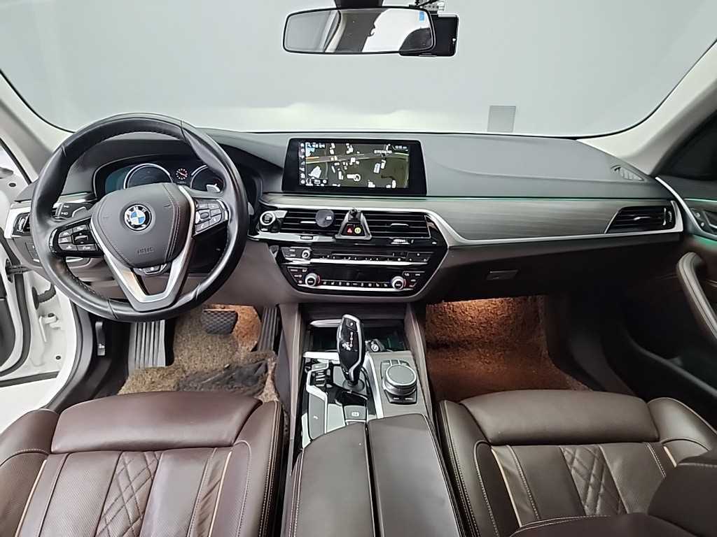 BMW 5 Series - Vista 9