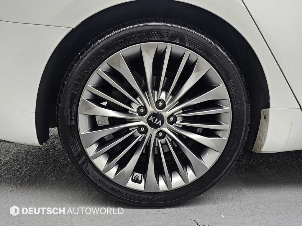 KIA K7 - Vista 7
