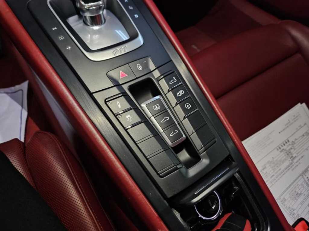 Porsche 911 - Vista 12