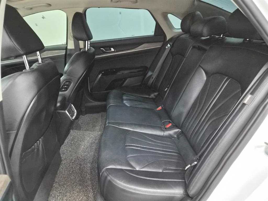 KIA K5 - Vista 7
