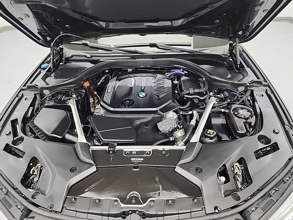 BMW 5 Series - Vista 7