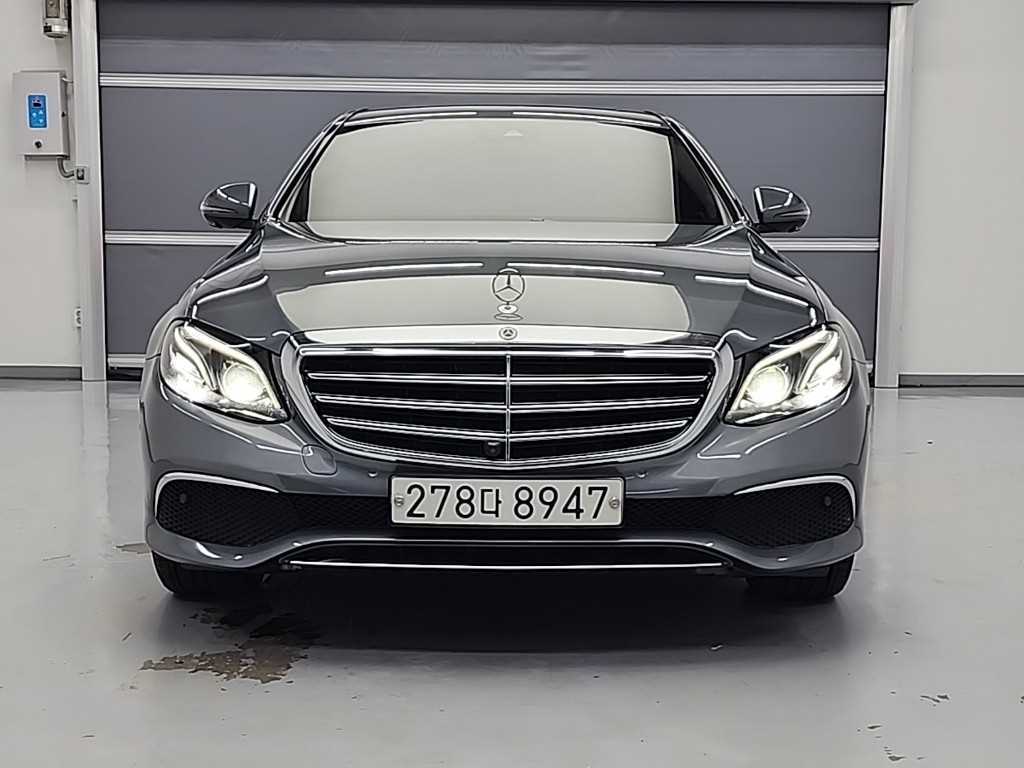Mercedes Benz E class - Vista 2