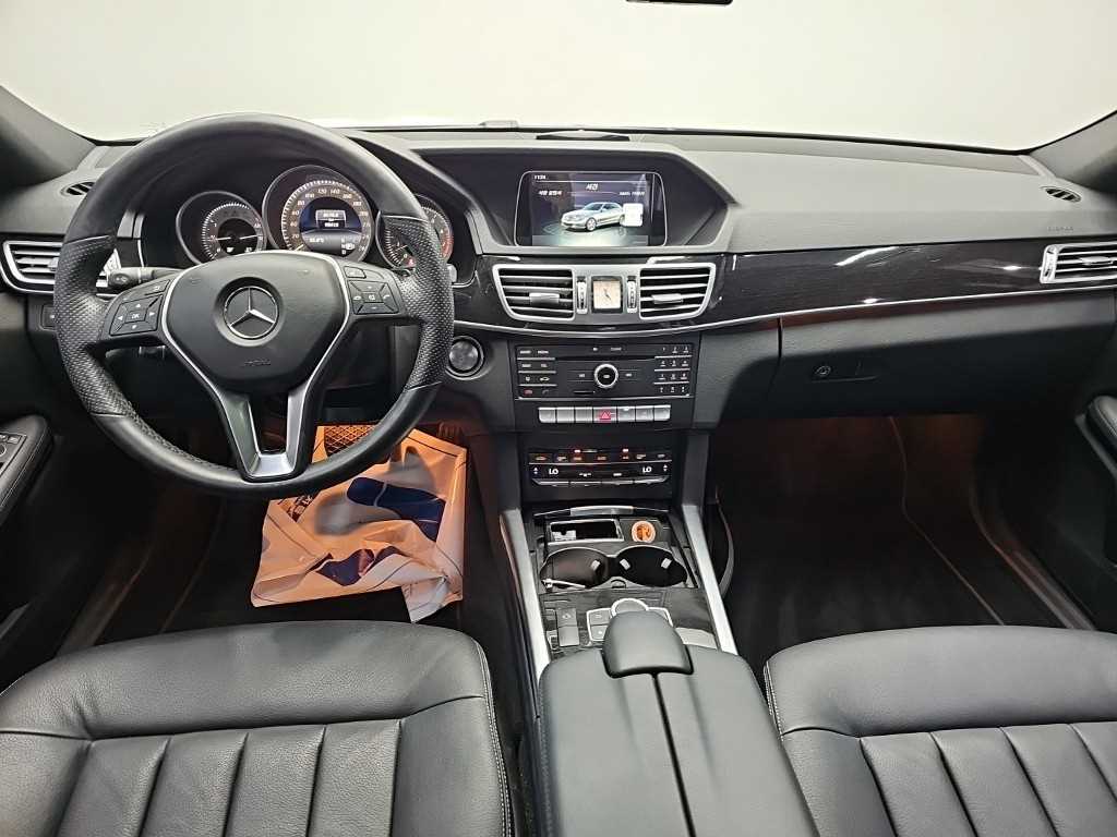 Mercedes Benz E class - Vista 9