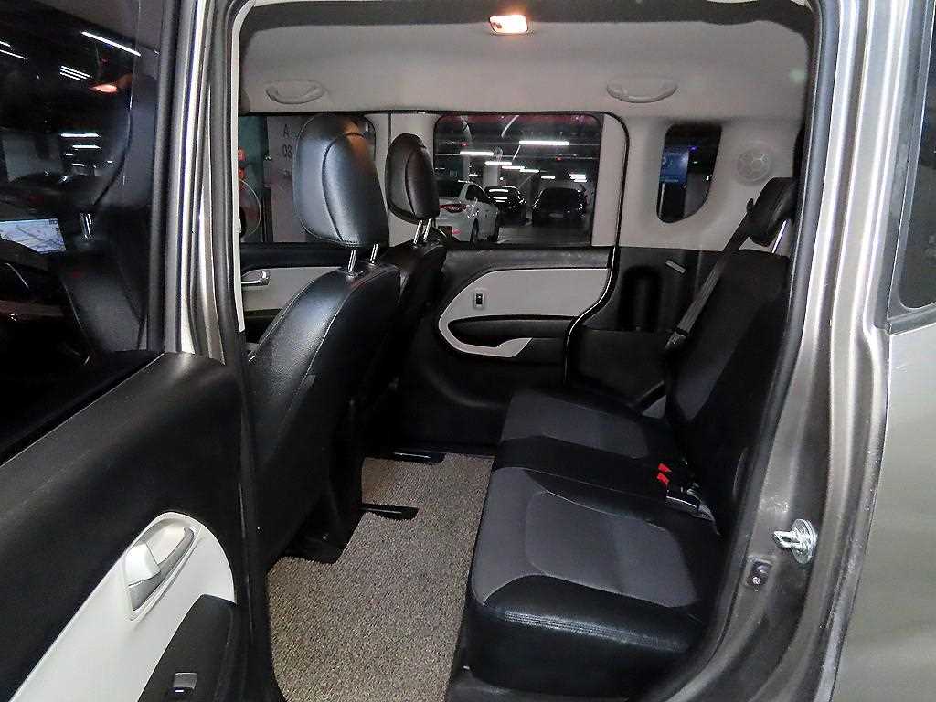 KIA Ray - Vista 9