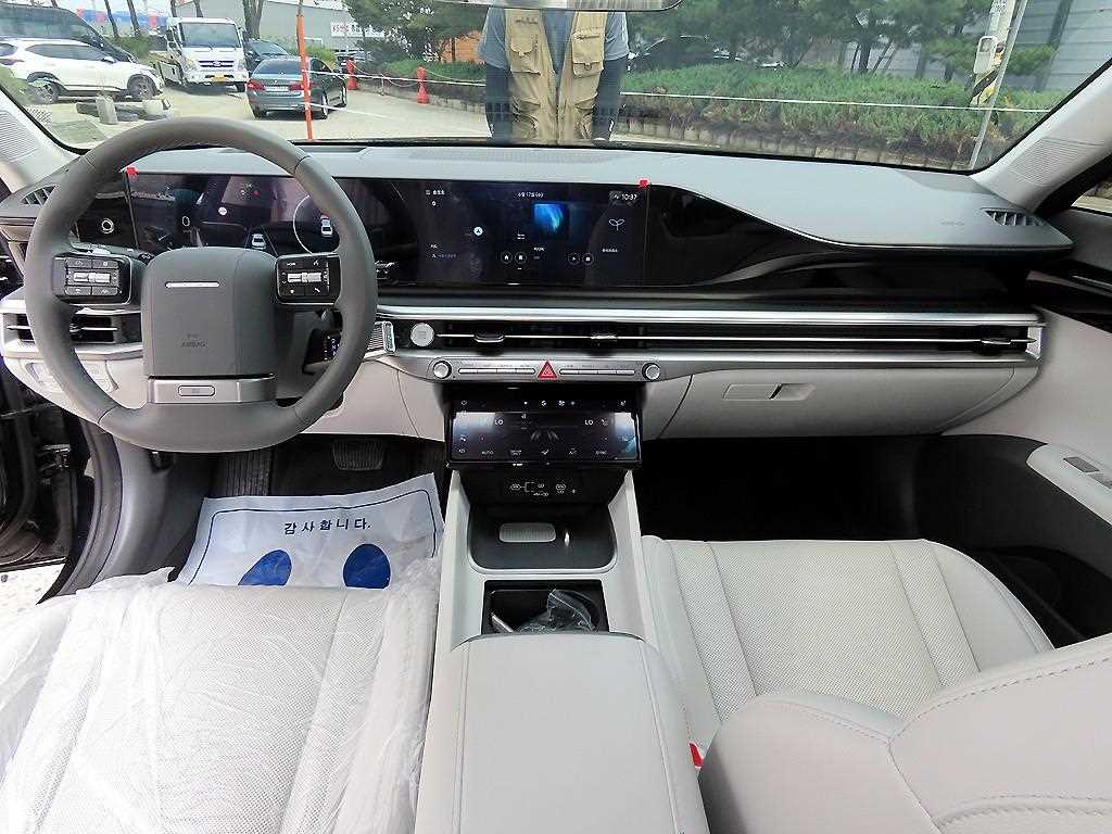 HYUNDAI Grandeur - Vista 9