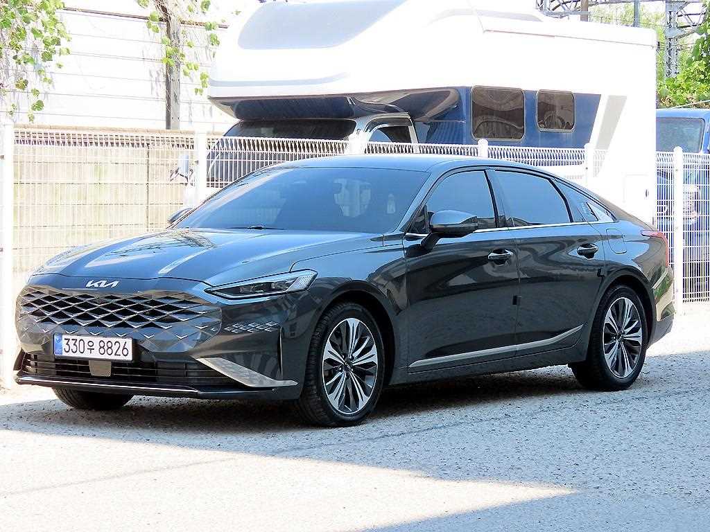 KIA K8 - Vista 2