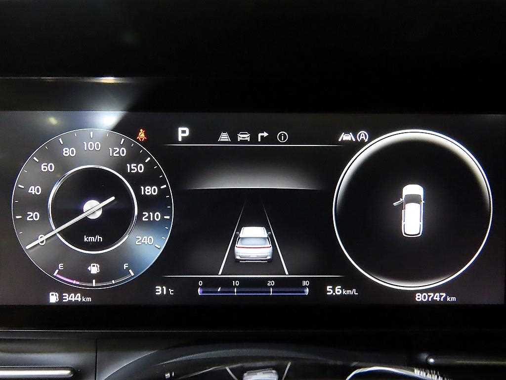 KIA Carnival 2022 the color of pearl - Importación desde Corea - HF Imports Iquique - Foto 13