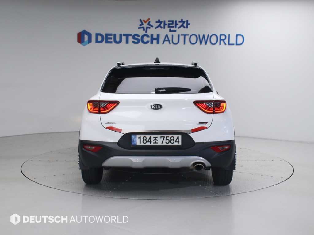 KIA Stonic - Vista 6