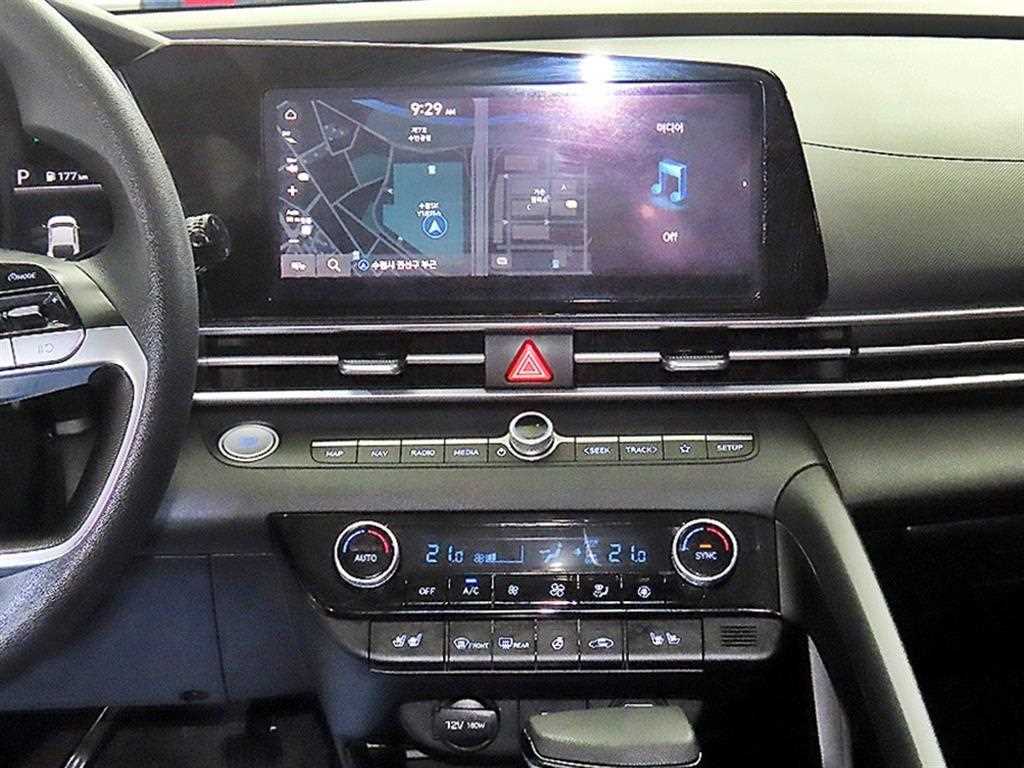 HYUNDAI Avante 2020 Blanco - Importación desde Corea - HF Imports Iquique - Foto 13