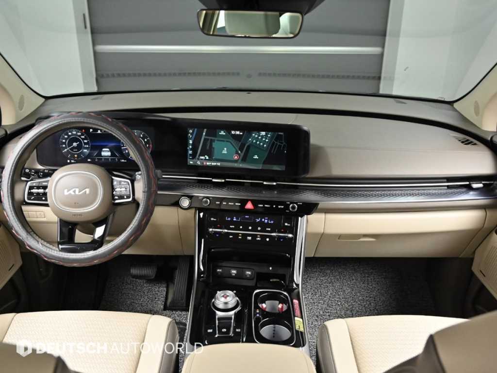 KIA Carnival - Vista 9