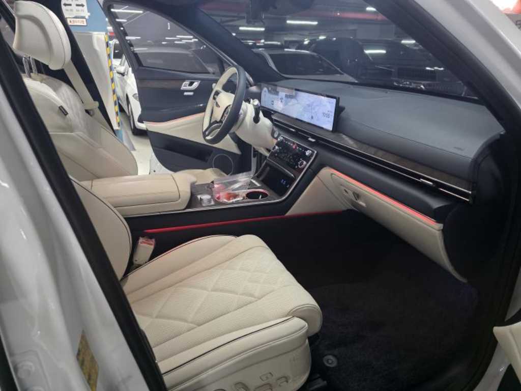 Genesis GV80 - Vista 11