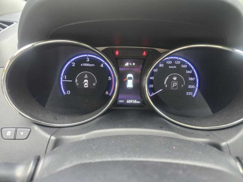 HYUNDAI Tucson - Vista 7