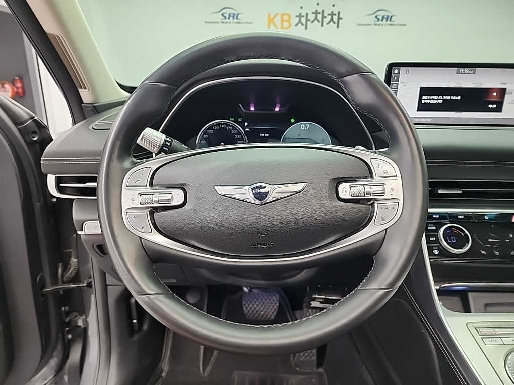 Genesis GV80 - Vista 11