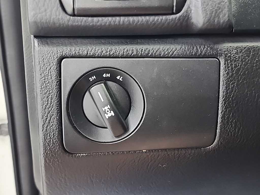 Ssangyong Rexton 2015 Blanco - Importación desde Corea - HF Imports Iquique - Foto 19