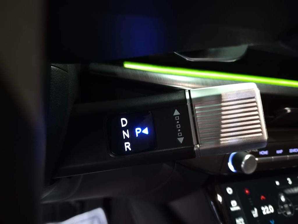 HYUNDAI Grandeur - Vista 12