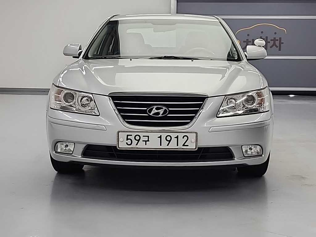 HYUNDAI Sonata - Vista 2